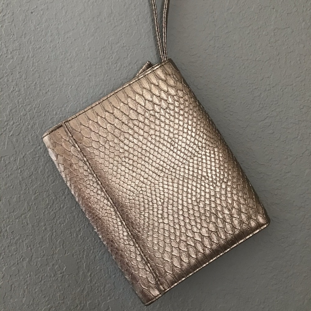 Metallic silver metallic clutch